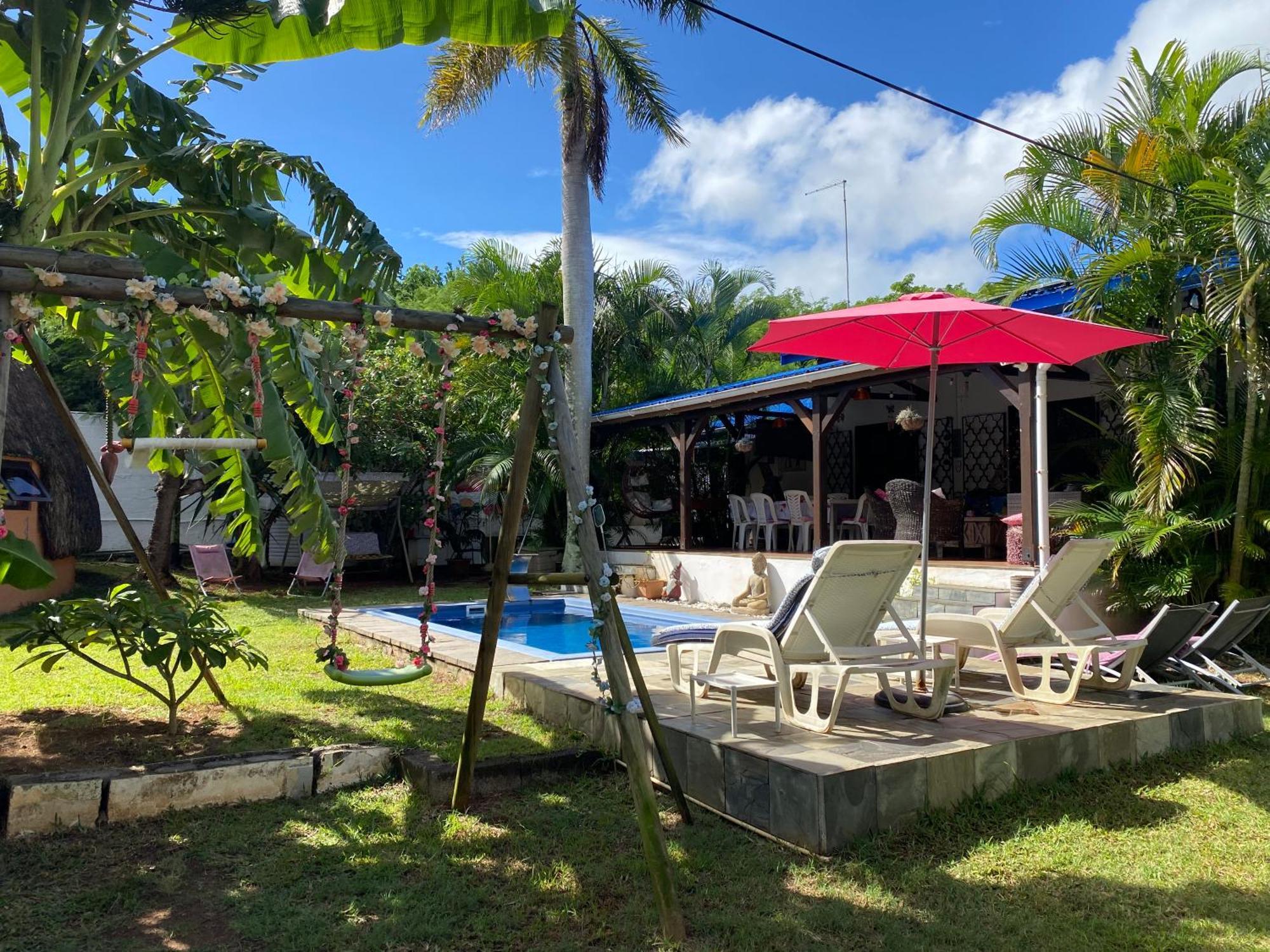Cazhibiscus Bed & Breakfast Trou aux Biches Exterior photo