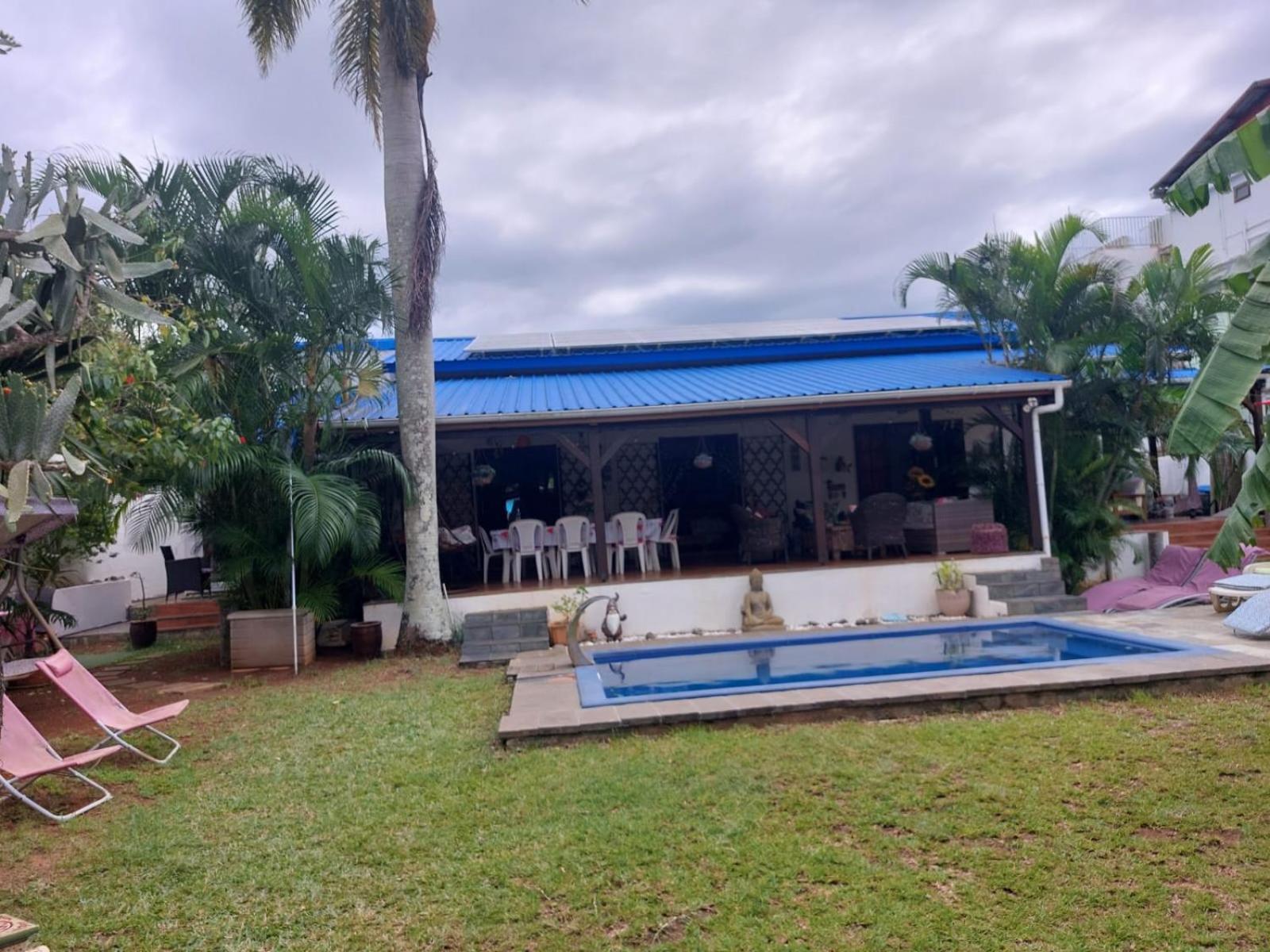 Cazhibiscus Bed & Breakfast Trou aux Biches Exterior photo