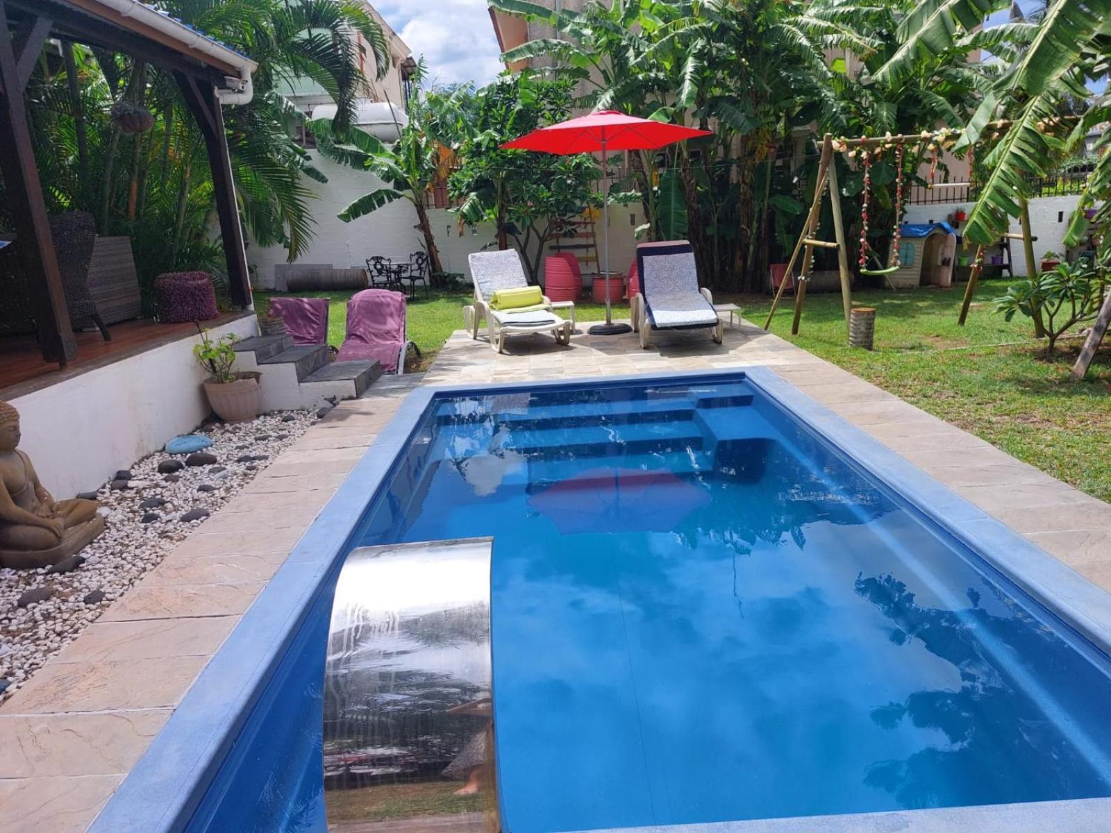 Cazhibiscus Bed & Breakfast Trou aux Biches Exterior photo