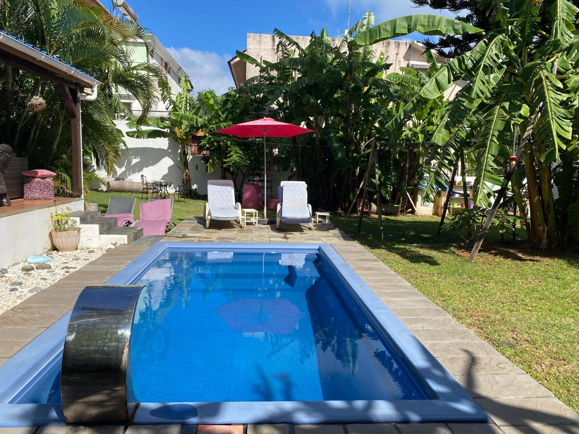 Cazhibiscus Bed & Breakfast Trou aux Biches Exterior photo